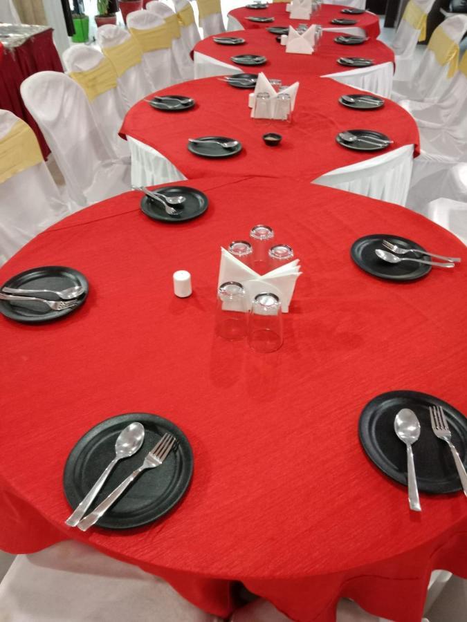 Hotel R K Palace Bhopal Ngoại thất bức ảnh