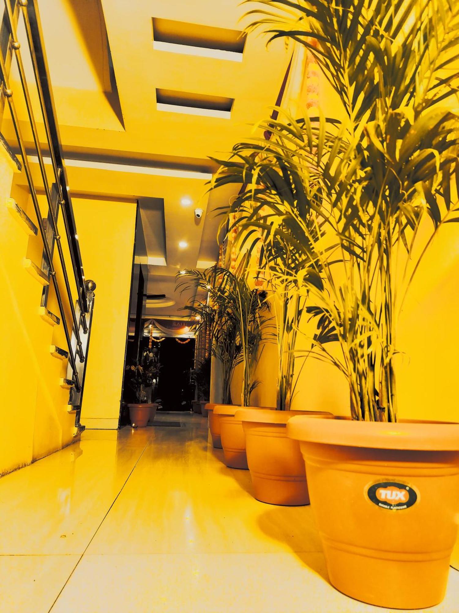 Hotel R K Palace Bhopal Ngoại thất bức ảnh
